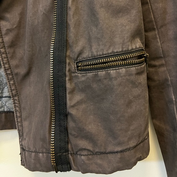 GAP Moto Jacket - Picture 5 of 9